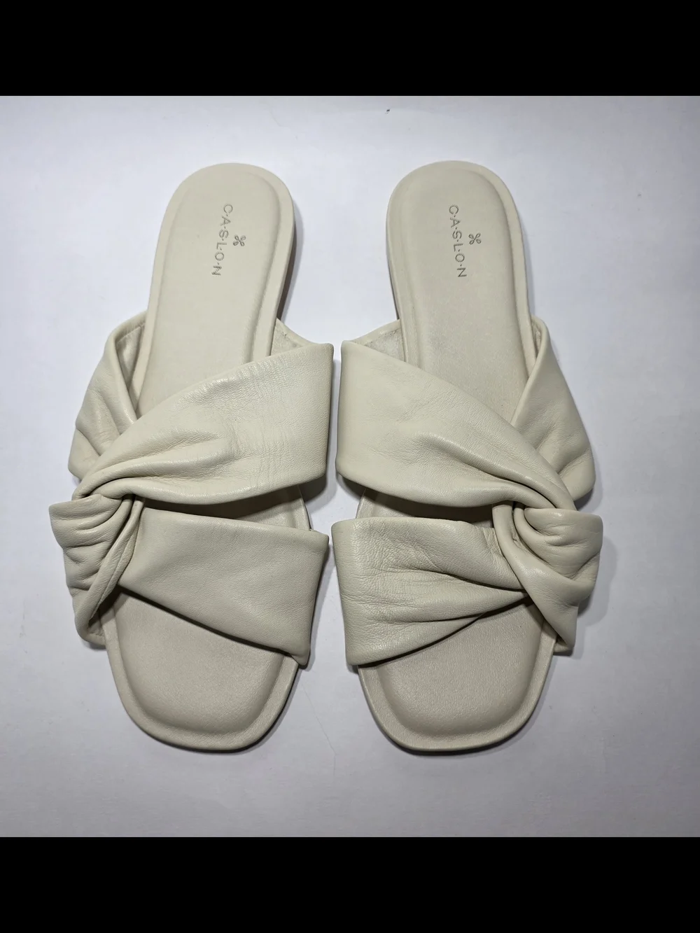 Caslon Women’s Leather Ankle Flats Slip On Shoes Beige Size 8.5M Comfort